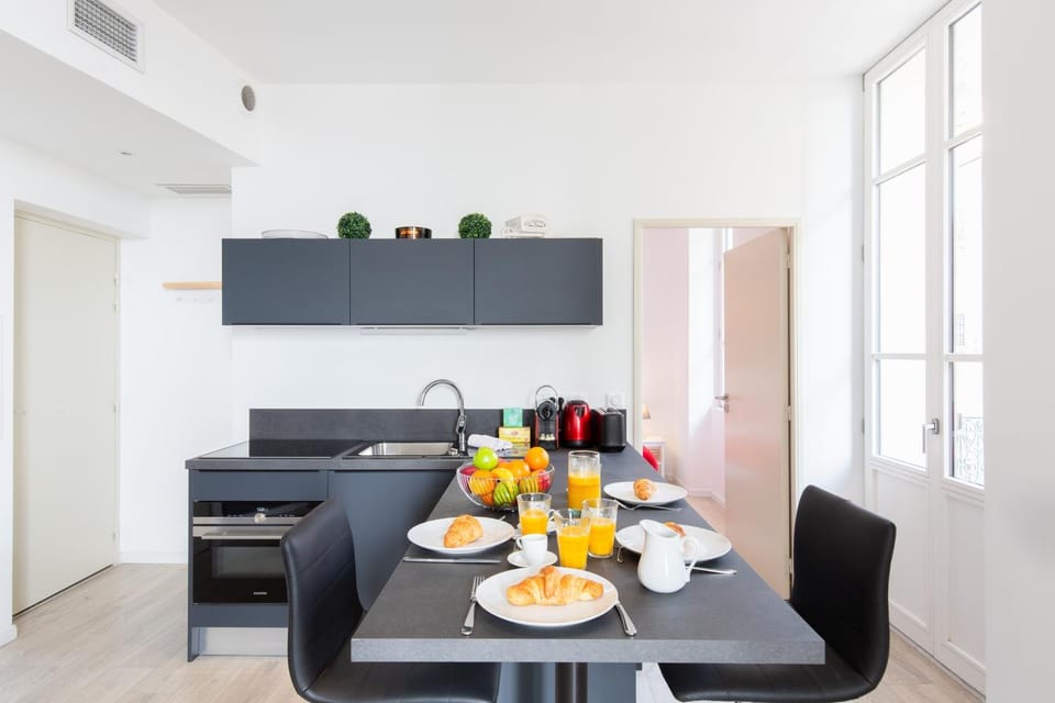 Astoux YourHostHelper Apartment in Cannes