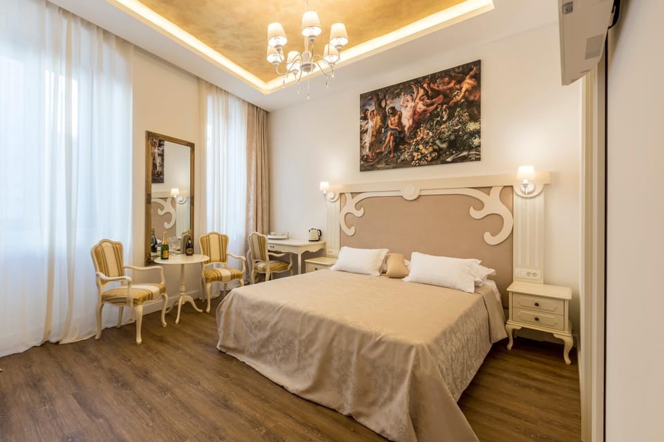 Living room, Bedroom