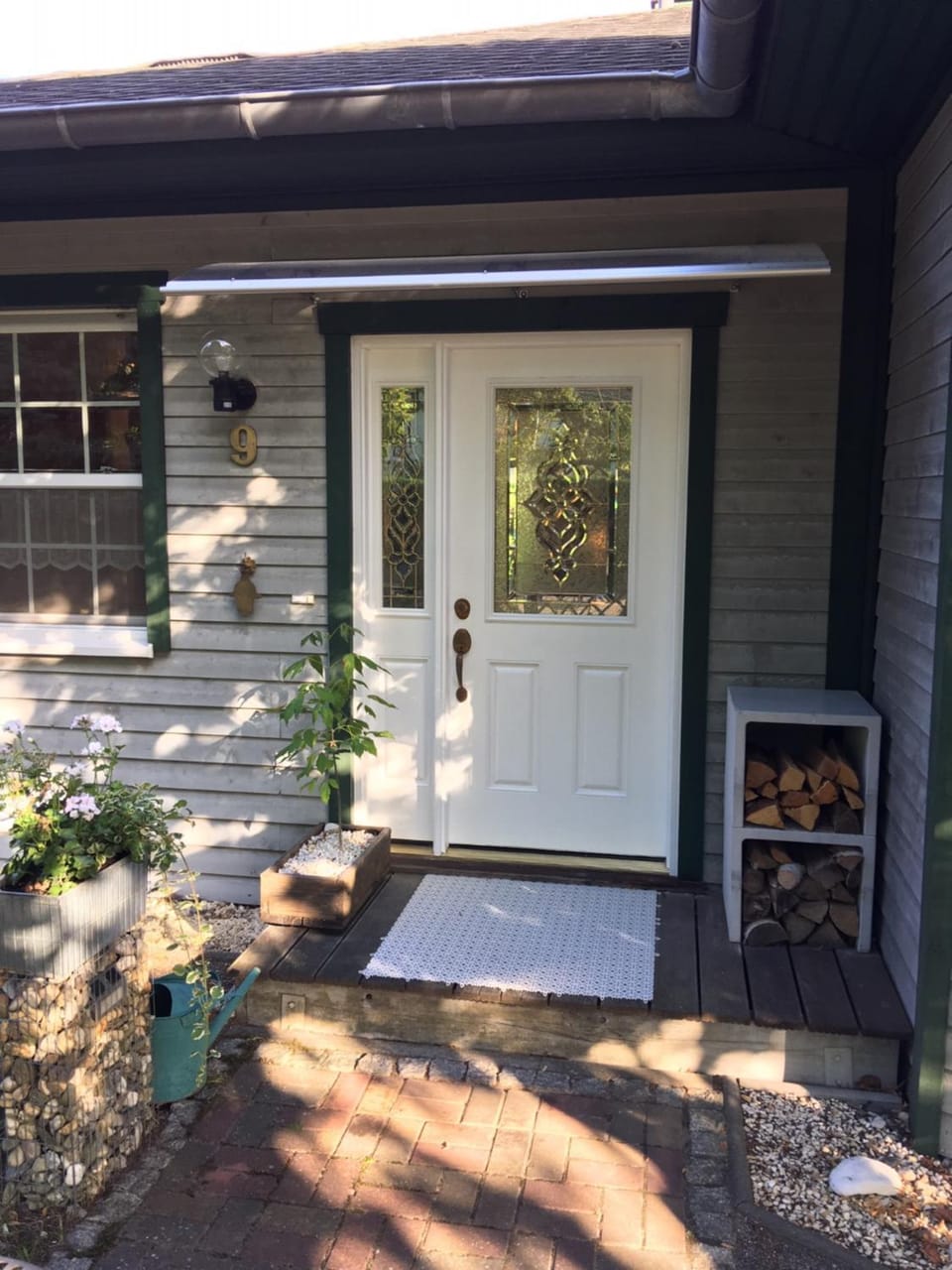 Facade/entrance