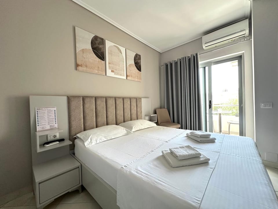 Prestige Home KSAMIL House in Ksamil