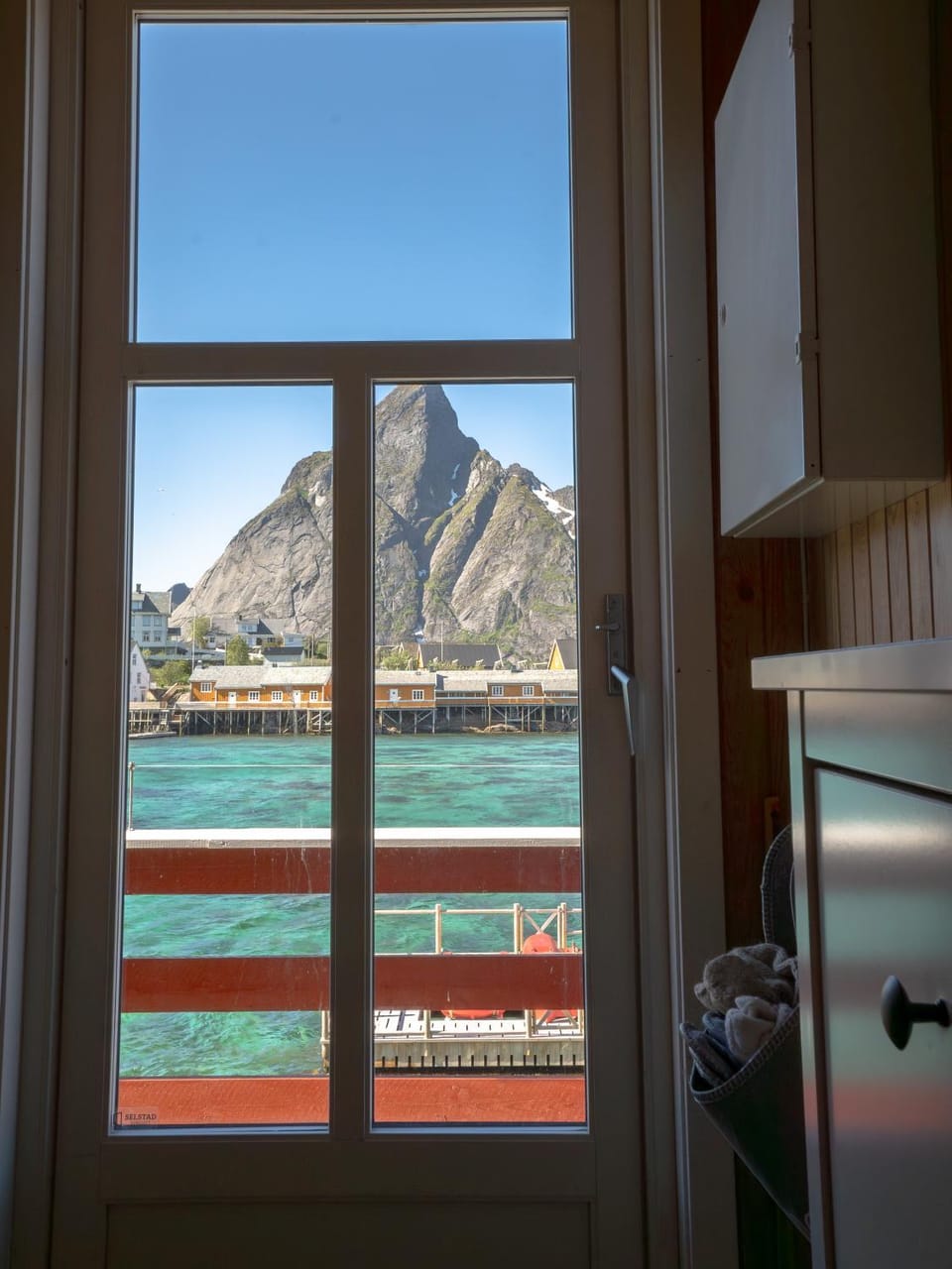 Day, Natural landscape, Mountain view, Sea view