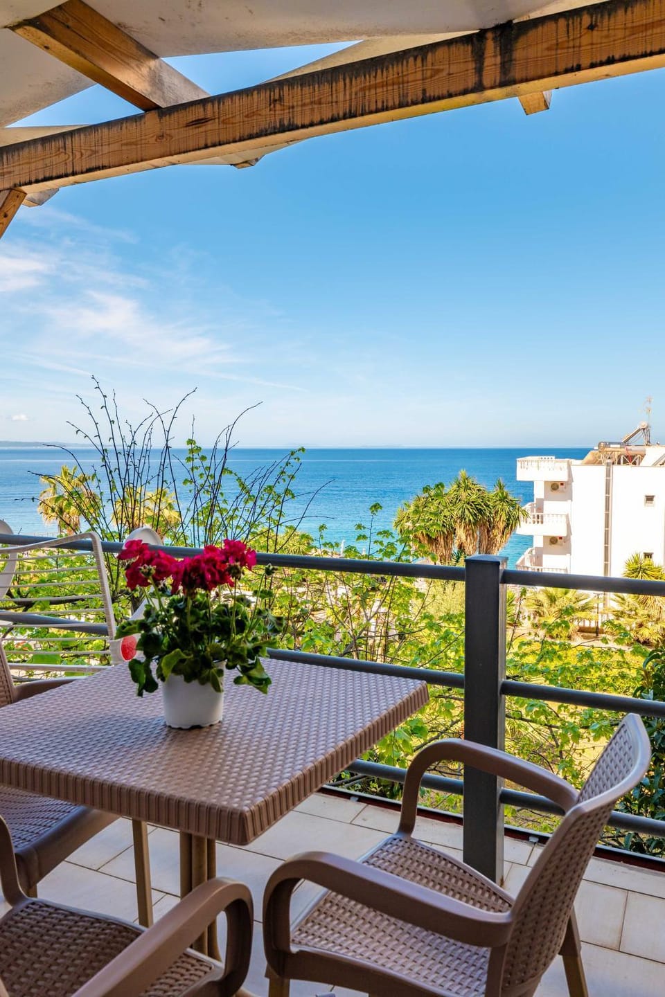 Patio, Day, Natural landscape, View (from property/room), Balcony/Terrace, Dining area, Sea view