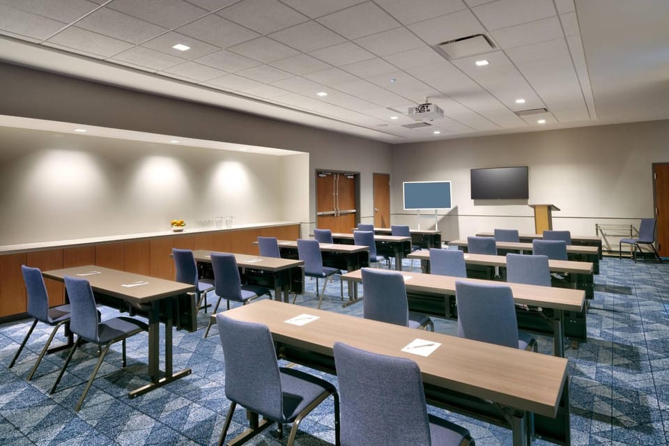Meeting/conference room