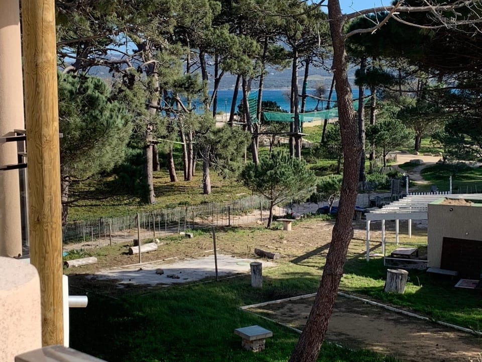 T2 neuf bord de plage - terrasse - CALVI Apartment in Calvi