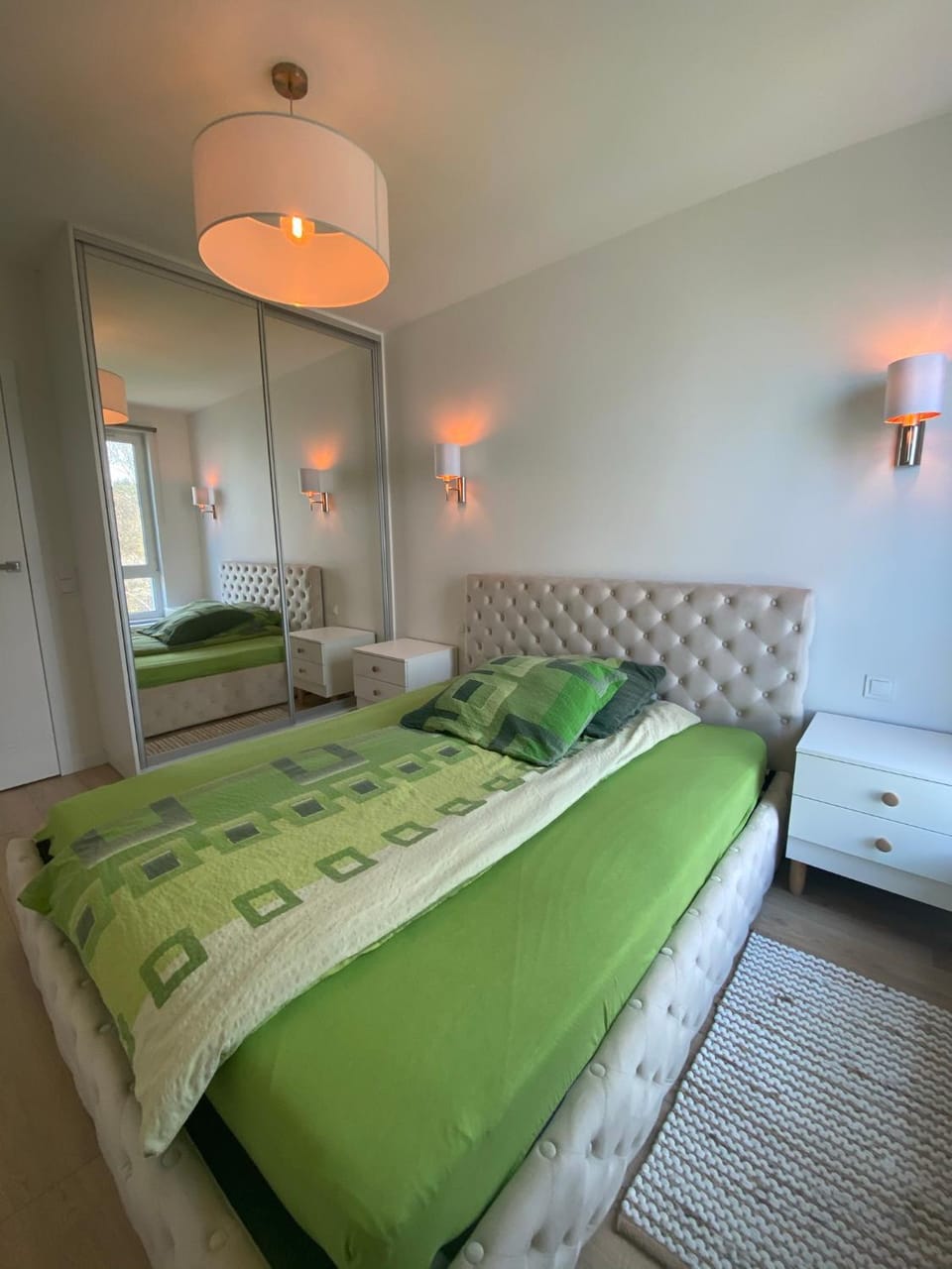 Bed, Photo of the whole room, Bedroom