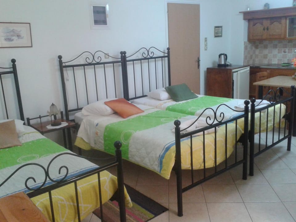 HERMOUPOLI ROOMS Apartment hotel in Decentralized Administration of the Aegean