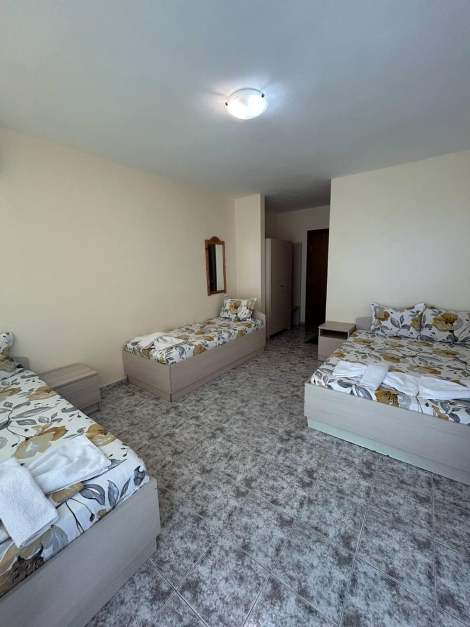 Guest Rooms Nia Elis Kiten Bed and Breakfast in Burgas Province
