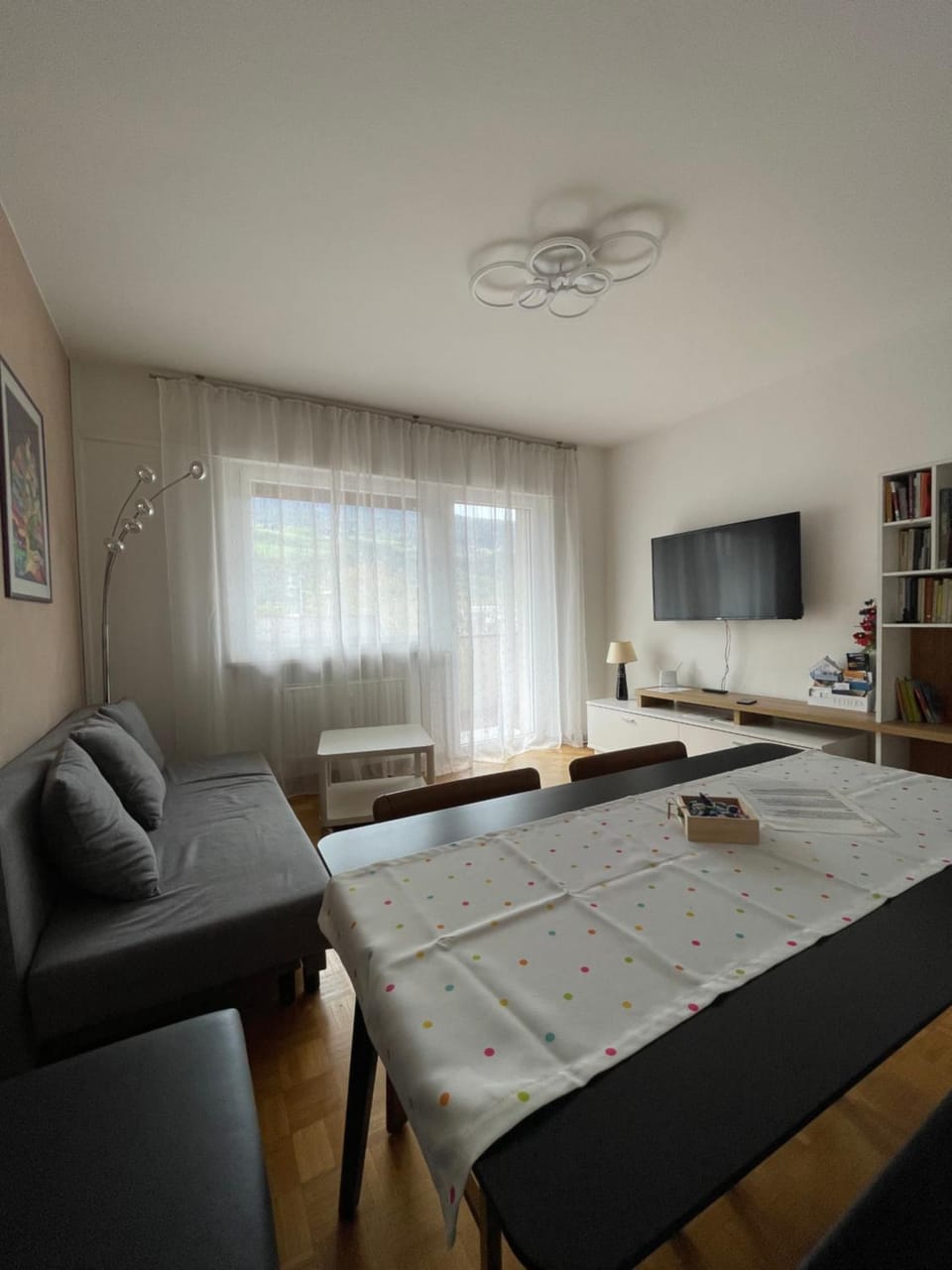 Communal lounge/ TV room, Living room, Seating area, Evening entertainment