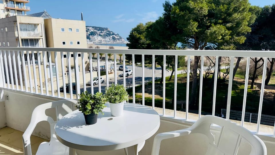Natural landscape, View (from property/room), Balcony/Terrace