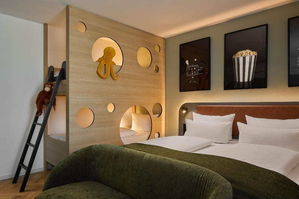 Cinema City Hotel Europaplatz Karlsruhe - Brand New Boutique Hotel 2025 - Hotel in Karlsruhe