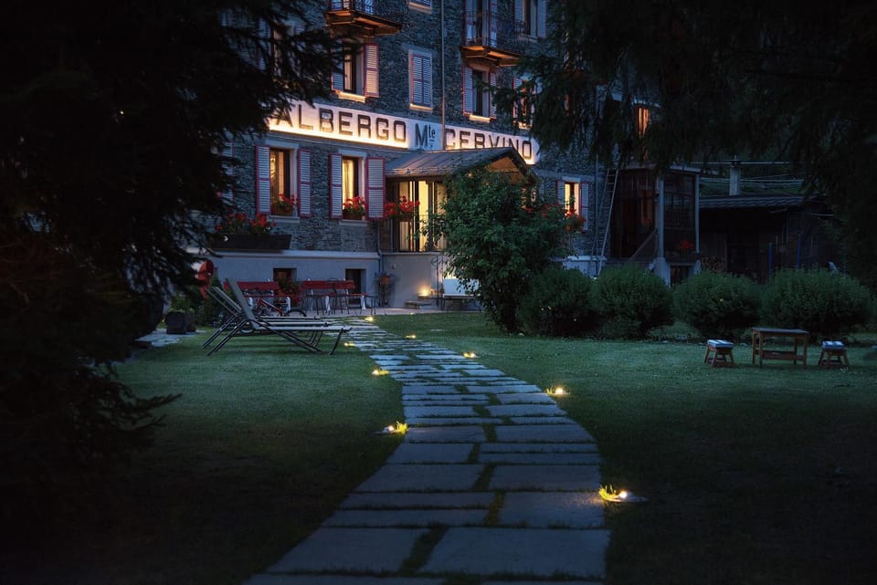 Night, Garden