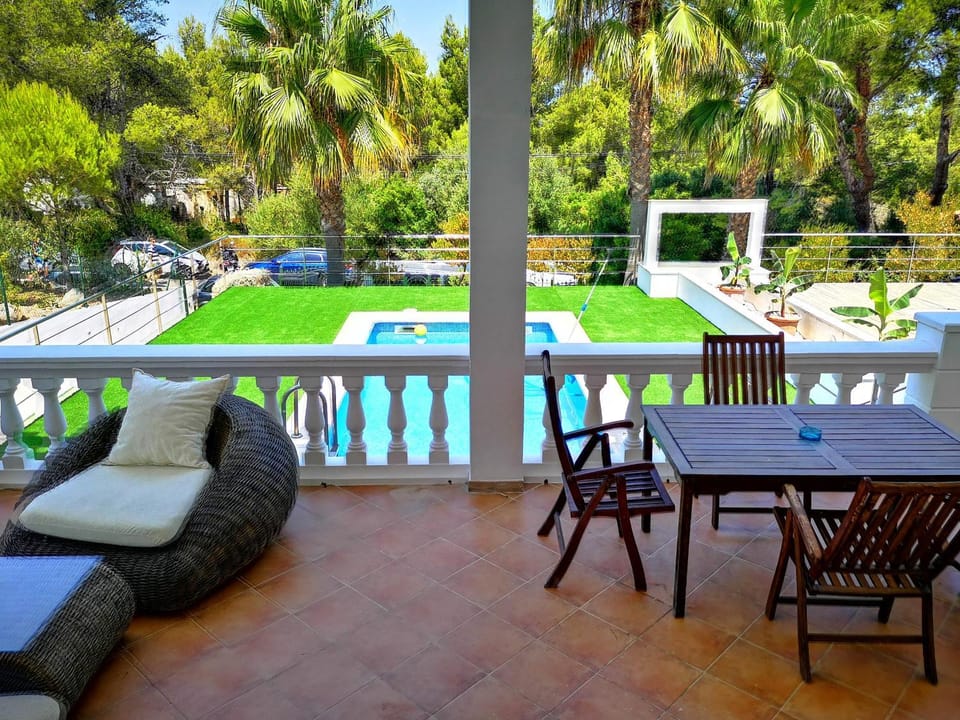 BBQ facilities, Garden, Balcony/Terrace, Balcony/Terrace, Garden view, Pool view, Swimming pool, sunbed