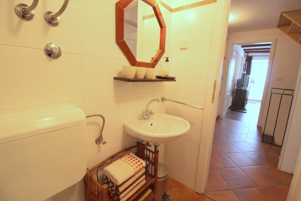 DEA, 180 m from the beach Apartment in Novigrad