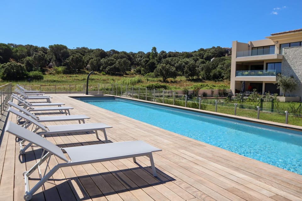 Pool view, Swimming pool