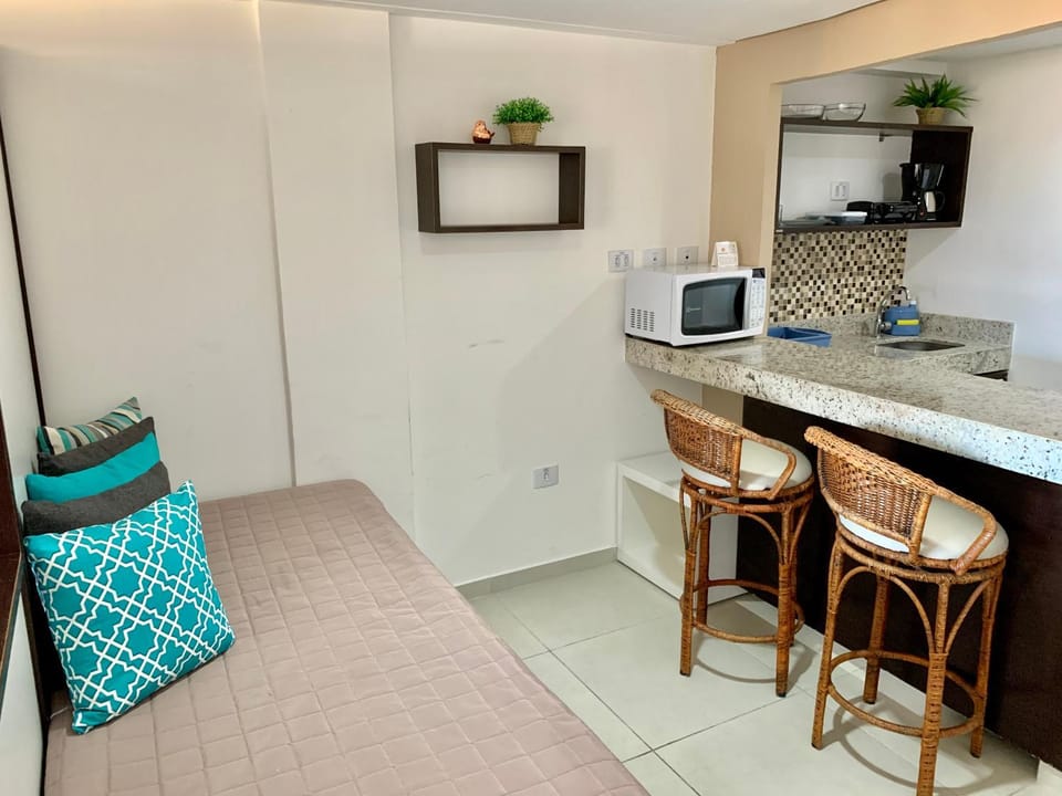 Kitchen or kitchenette, Bedroom