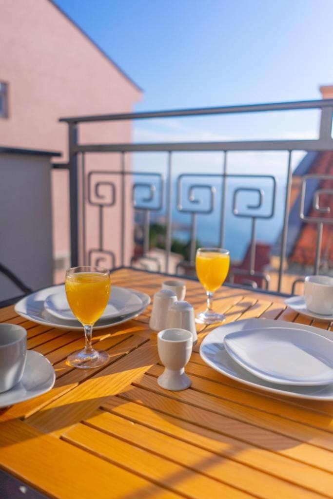 Balcony/Terrace, Sea view, Breakfast