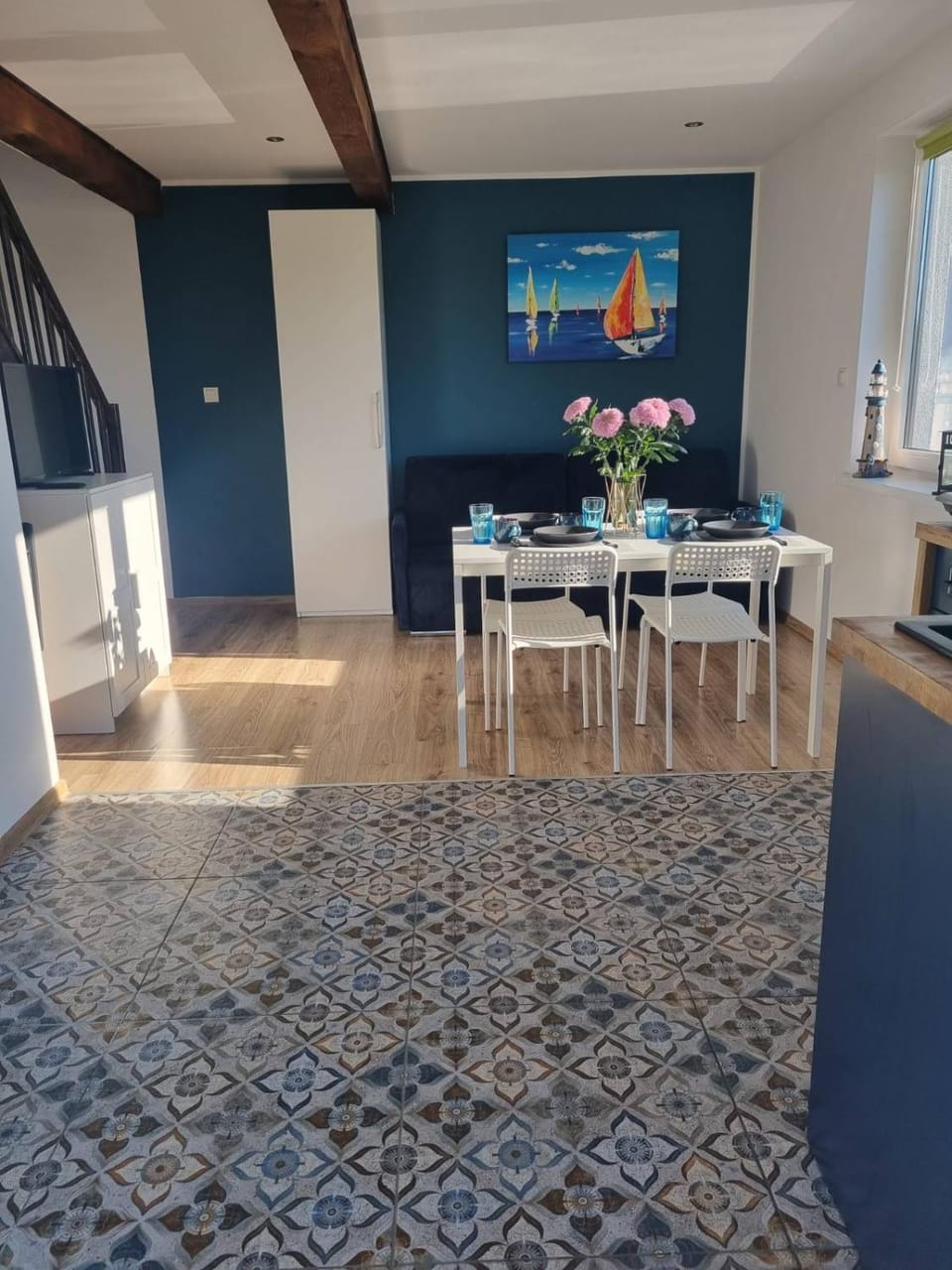 Communal lounge/ TV room, TV and multimedia, Kitchen or kitchenette, Dining area