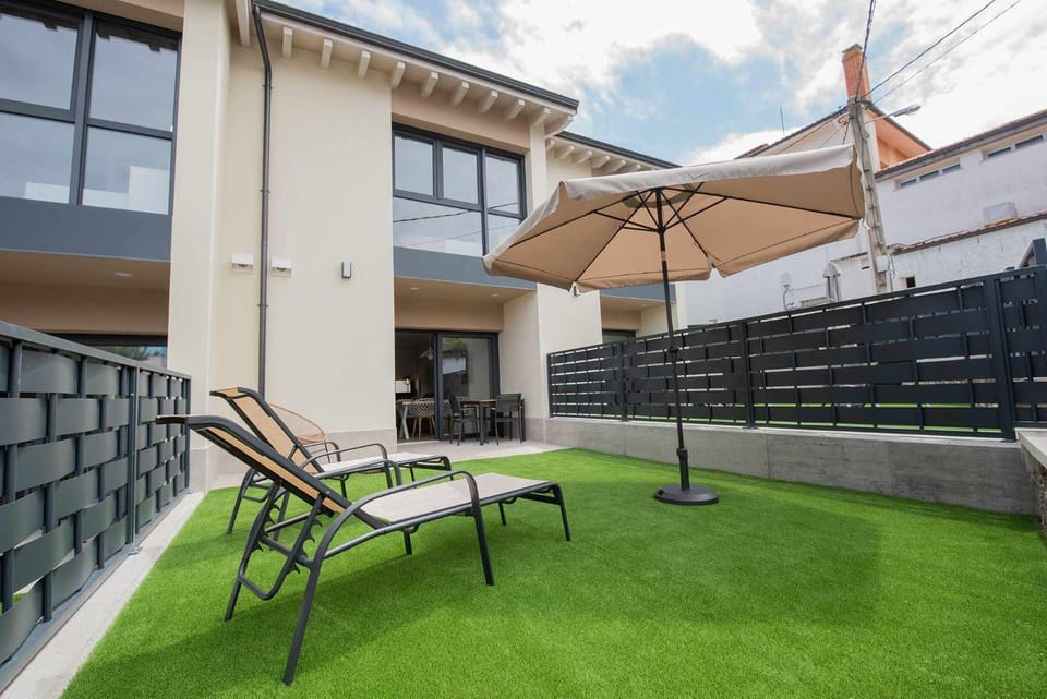 Adosado-Duplex Marea Baja 2 zona de playa y montañ Apartment in Cantabria