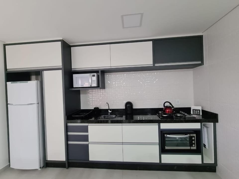 Kitchen or kitchenette, minibar, pet friendly, stove