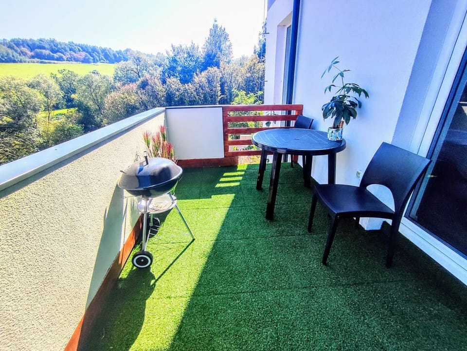Sunshine apartment for 6 & Terrase & Free Parking House in Slovakia