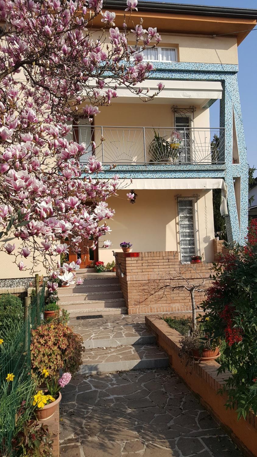 Property building, Balcony/Terrace