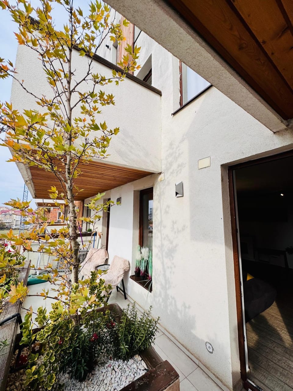Property building, Garden