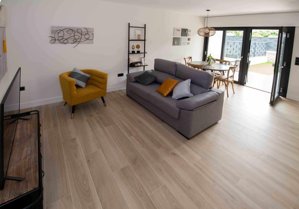 ADOSADO-DUPLEX ADAPTADO zona de playa y montaña Apartment in Cantabria