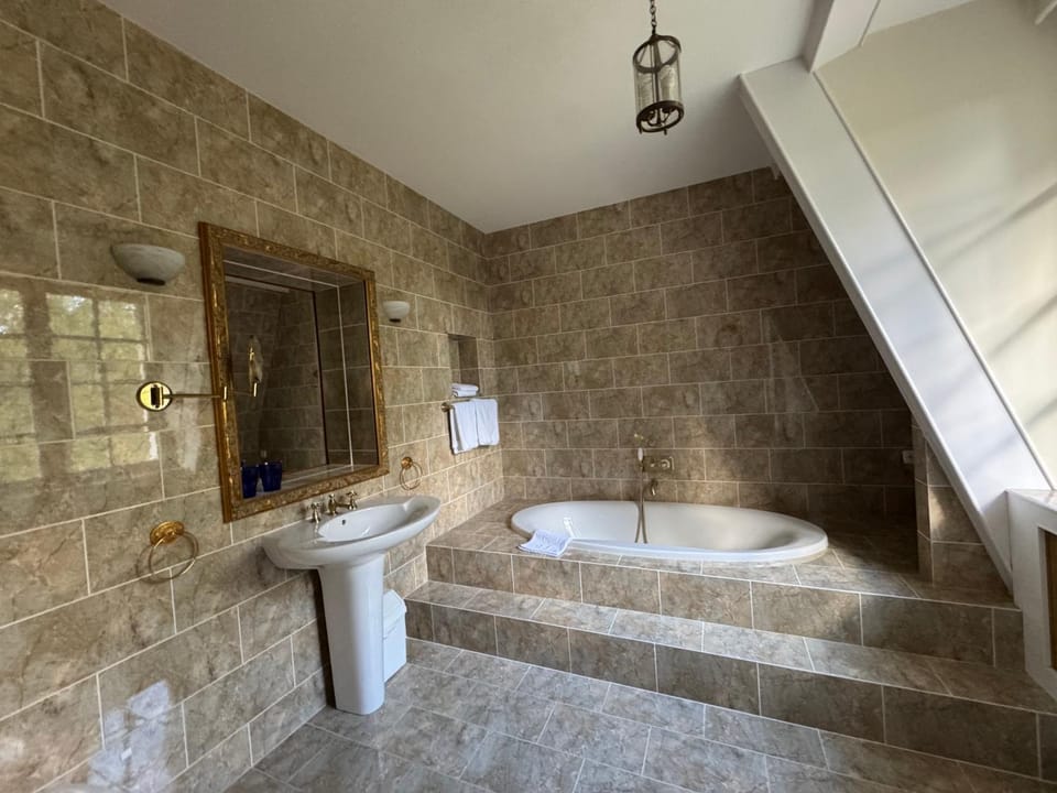 Toilet, Bathroom, Bath