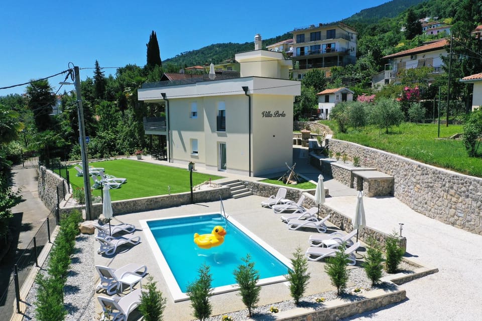 Villa Perla with swimming pool, Lovran - Opatija Apartment in Lovran