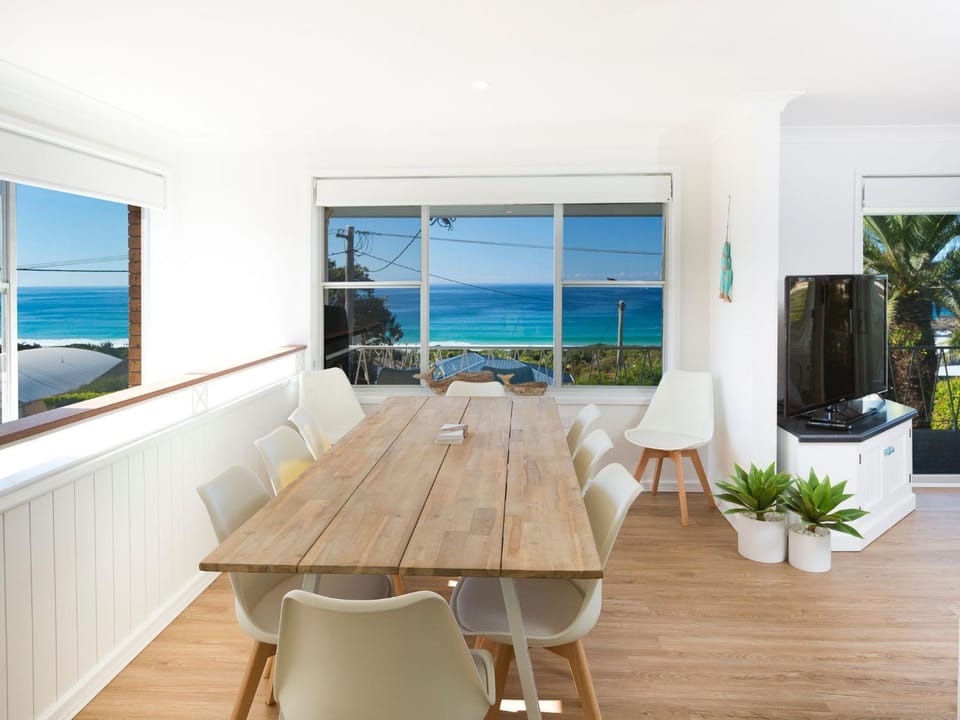 Living room, Seating area, Dining area, Sea view