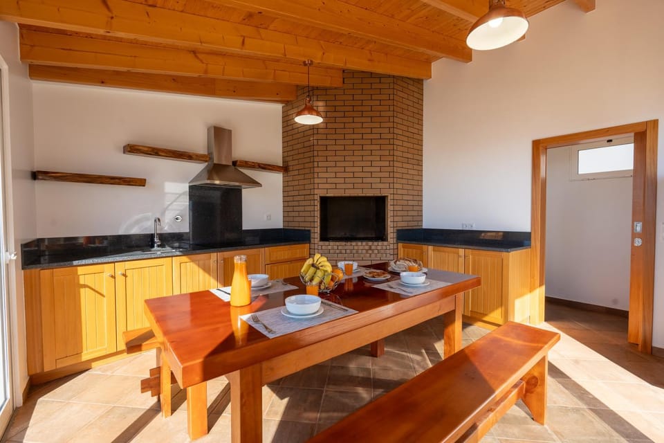 Casa Del Sol by LovelyStay House in Madeira District