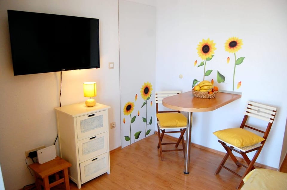 Studio Ante Apartment in Brela