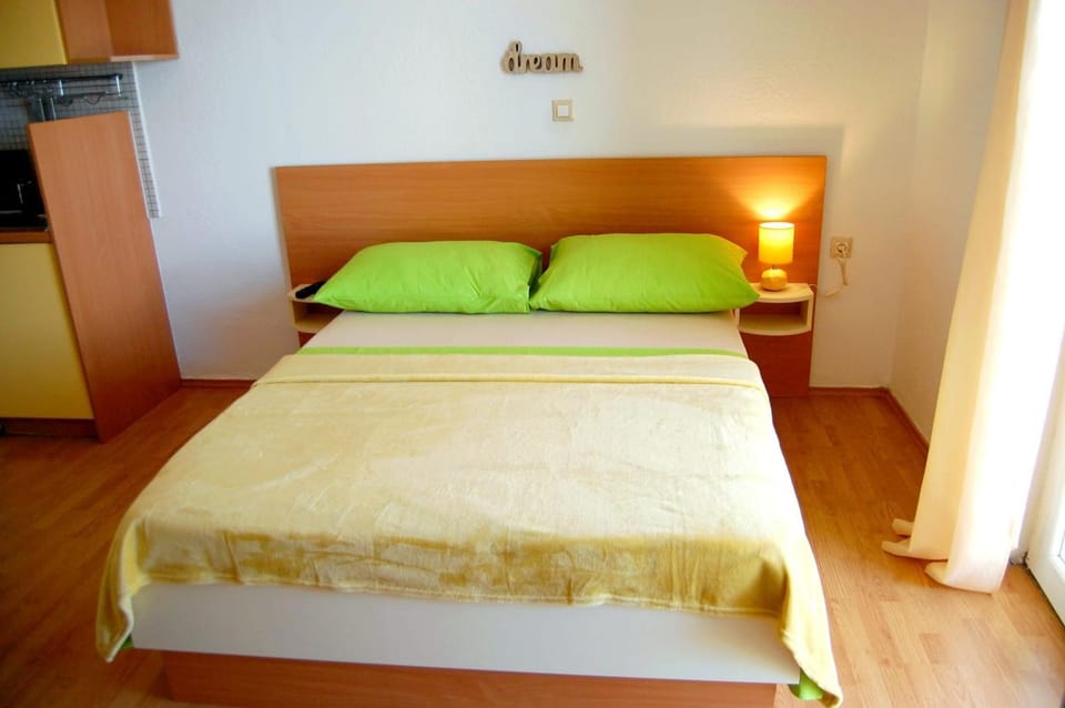 Studio Ante Apartment in Brela