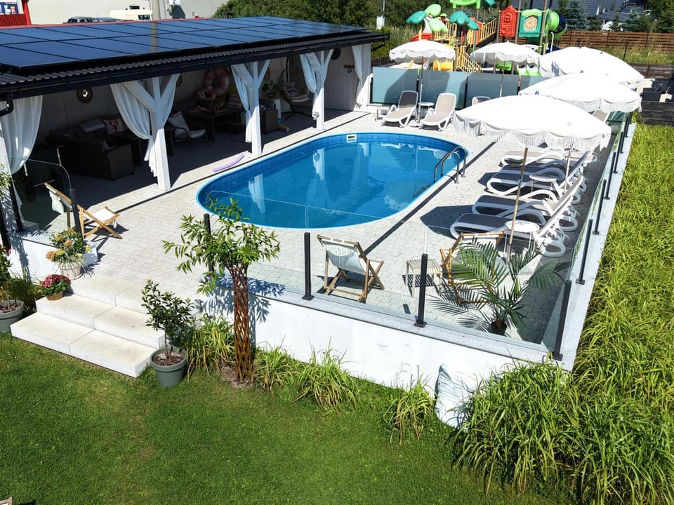 Goose Home and Garden House in Leba