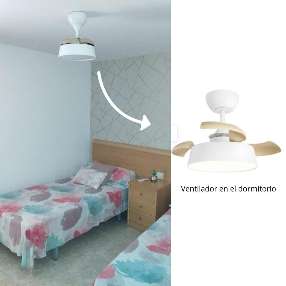 Bedroom, Text overlay