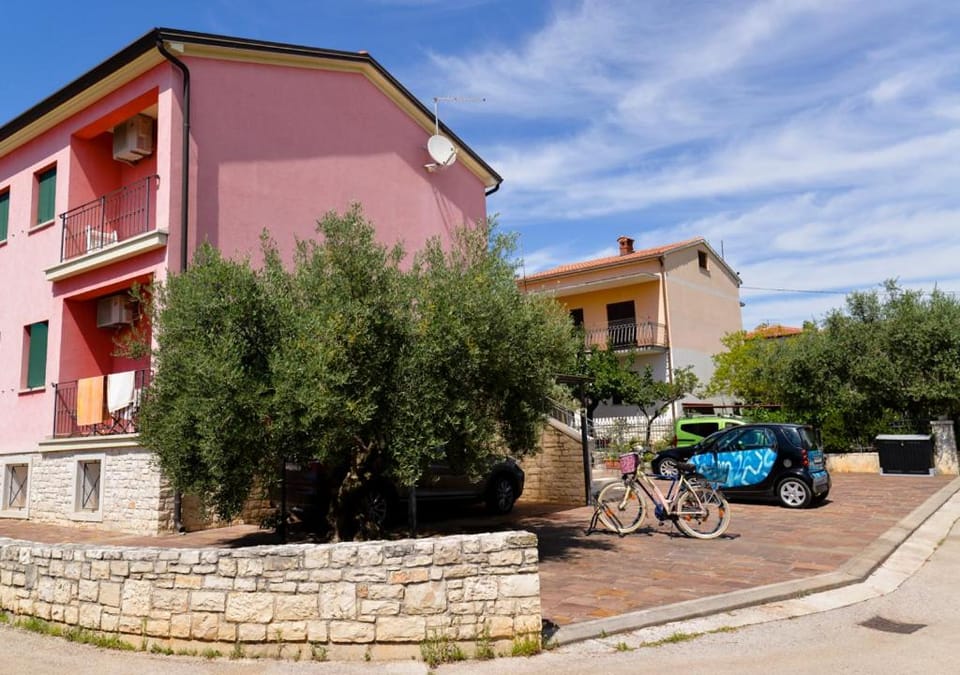 Property building, Off site, Other, Area and facilities