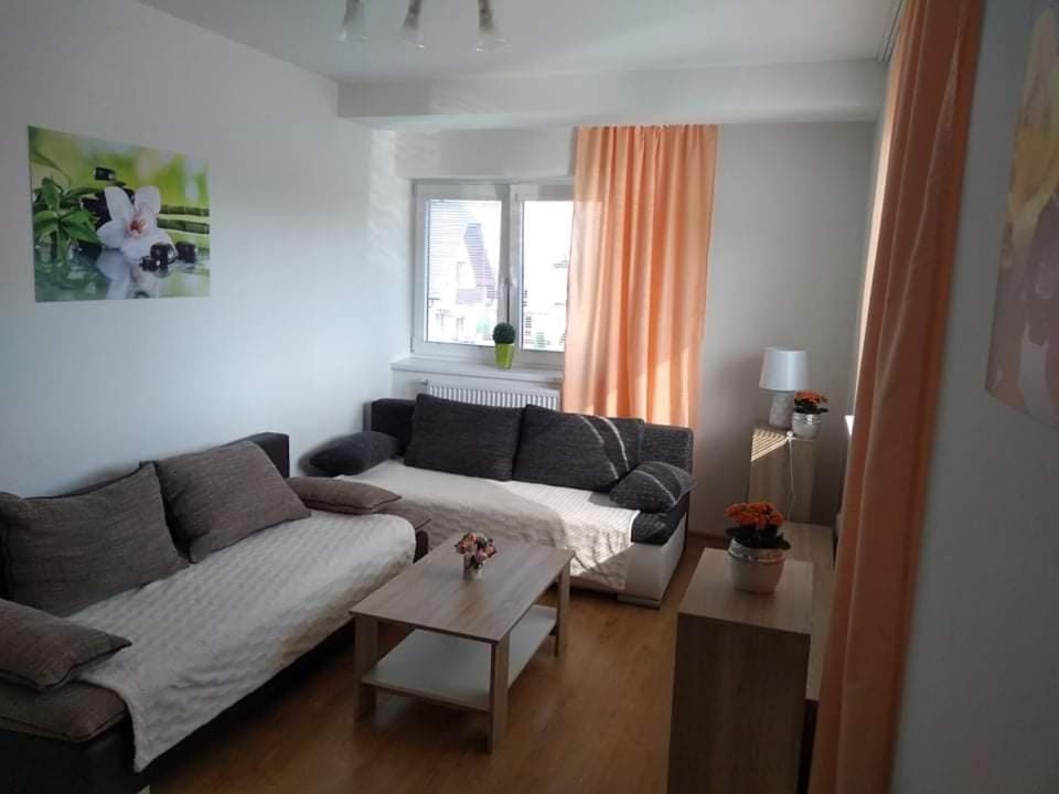 Apartman NAOMI E12 Apartment in Slovakia