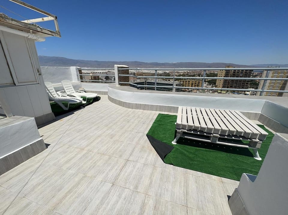 ESTUDIO ÁTICO En URBANIZACIÓN ROQUETAS DE MAR Apartment in Roquetas de Mar