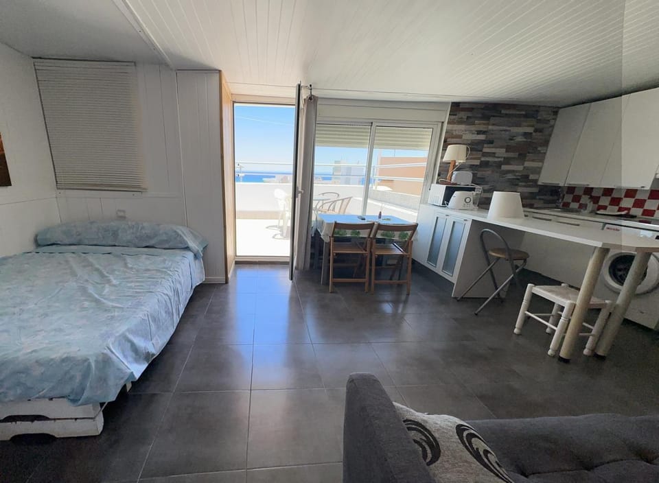 ESTUDIO ÁTICO En URBANIZACIÓN ROQUETAS DE MAR Apartment in Roquetas de Mar