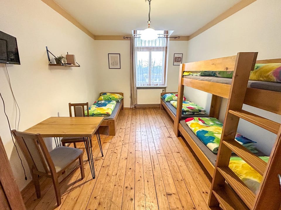 Bed, Seating area, bunk bed
