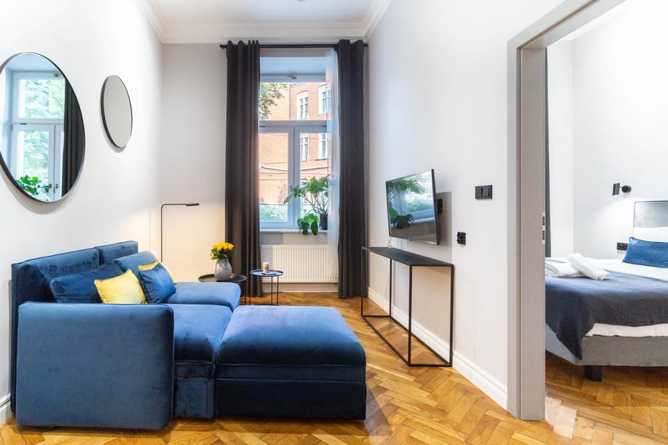 Living room, Bedroom, Landmark view