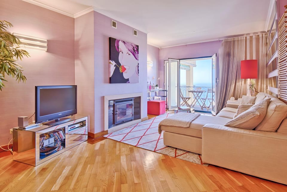 TV and multimedia, Living room, Seating area, Sea view