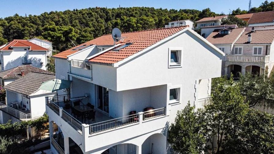 Property building, Bird's eye view