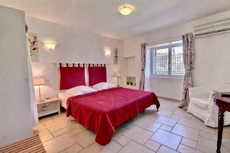 Le Florenson, Vagnas Bed and Breakfast in Provence