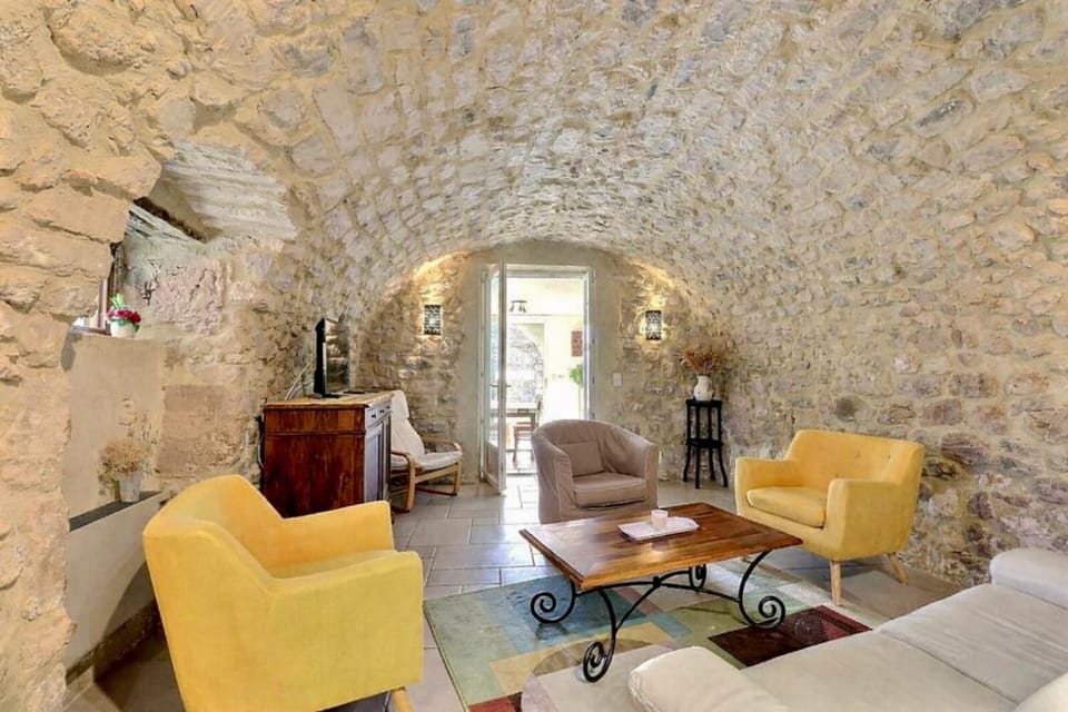 Le Florenson, Vagnas Bed and Breakfast in Provence