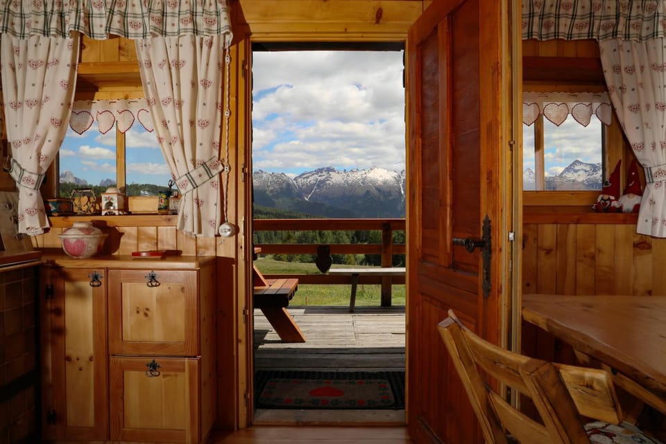 View (from property/room), Garden view, Landmark view, Mountain view