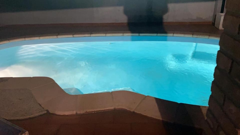Swimming pool, Swimming pool