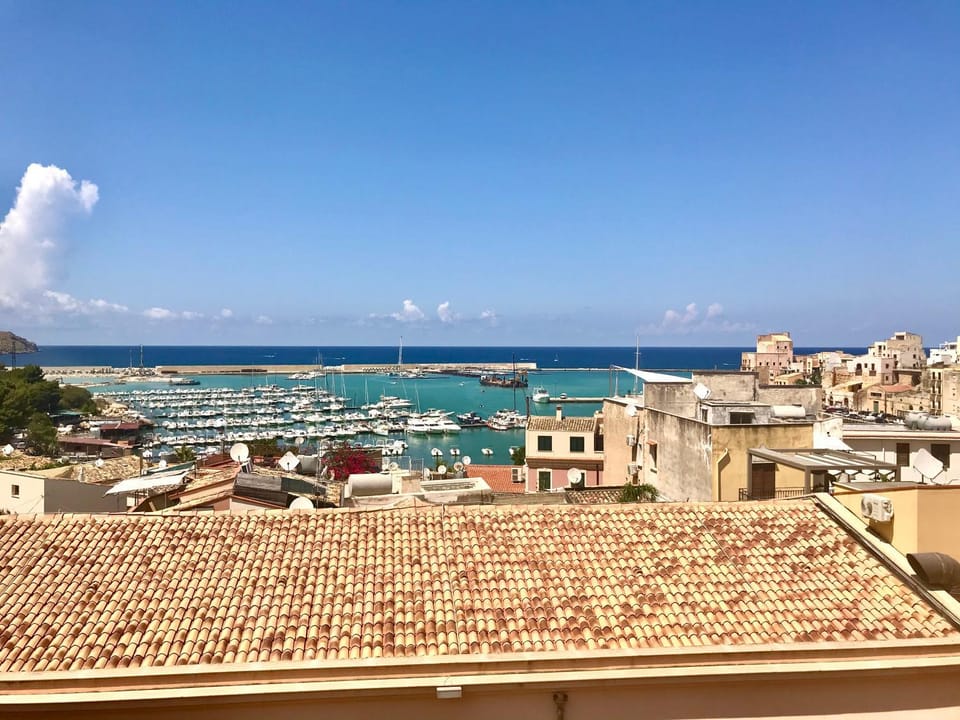 Castellammare Smart Rooms Bed and Breakfast in Castellammare del Golfo