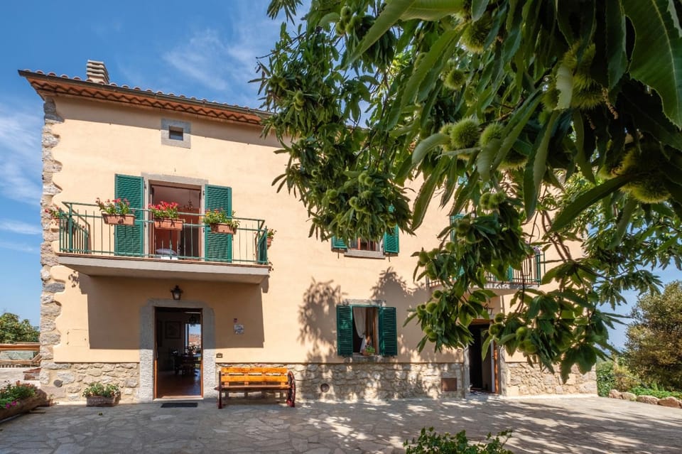 le stanze della Terrazza sul Borgo Bed and Breakfast in Tuscany