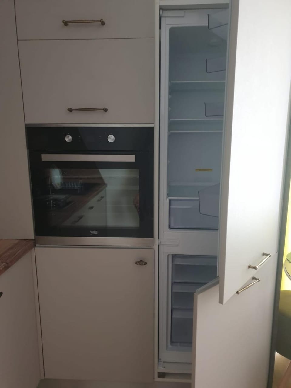 Kitchen or kitchenette, Communal kitchen